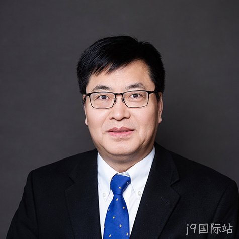 杨云春